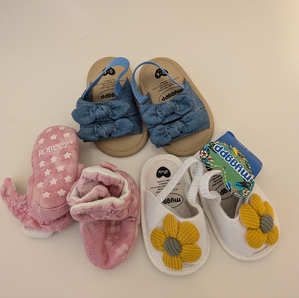 Robeez pink booties Shoe Bundle size 0-6 Month